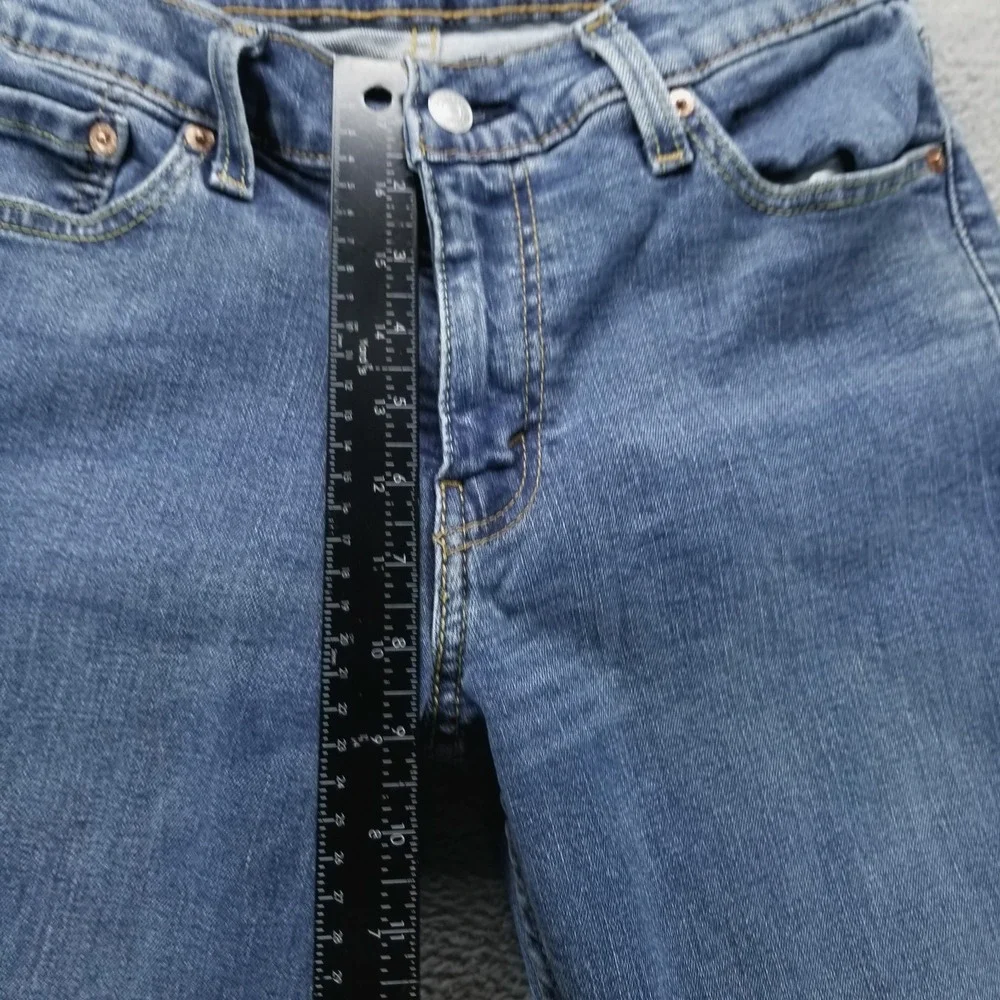 Levis before purchasing